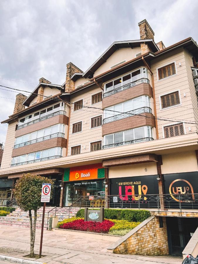 Apto A 3 Minutos Da Rua Coberta De Gramado Esterno foto
